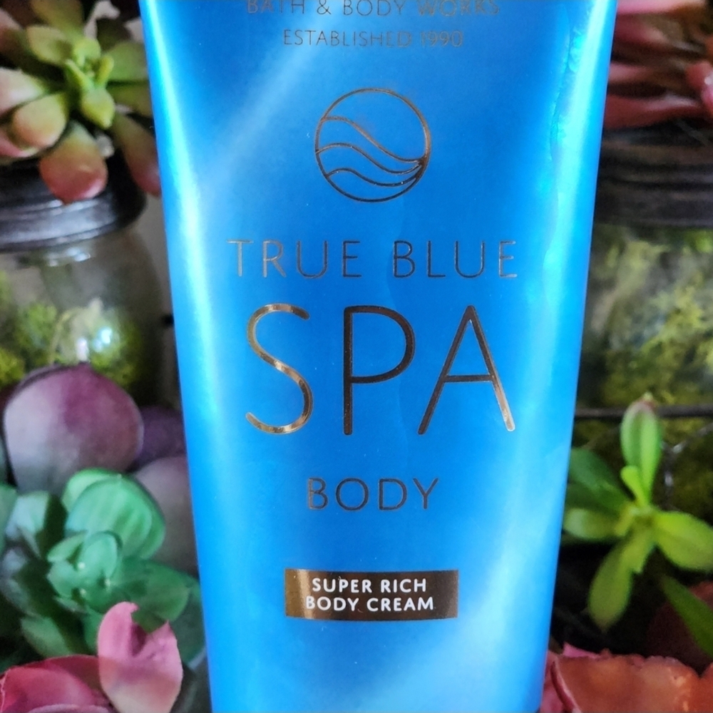 Bath & Body Works True Blue Spa Deluxe Men's Bundle - Picture 3 of 11